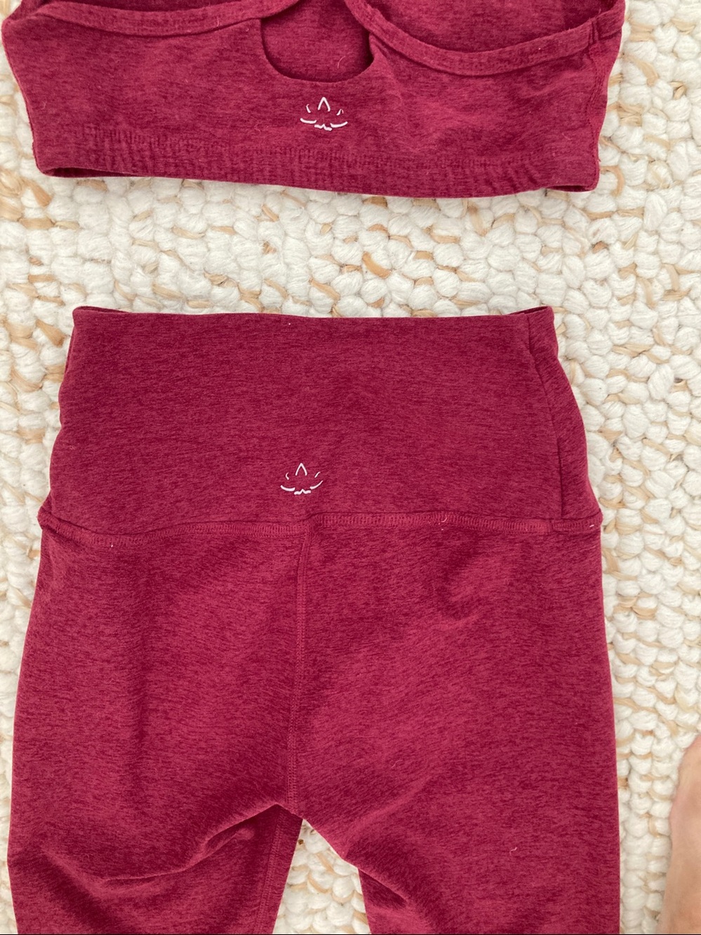 Beyond Yoga Leggings + Sports Bra Set - Picture 6 of 8